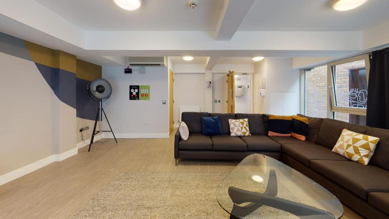 For Students Only Contemporary At Iq Hoxton In Appartement